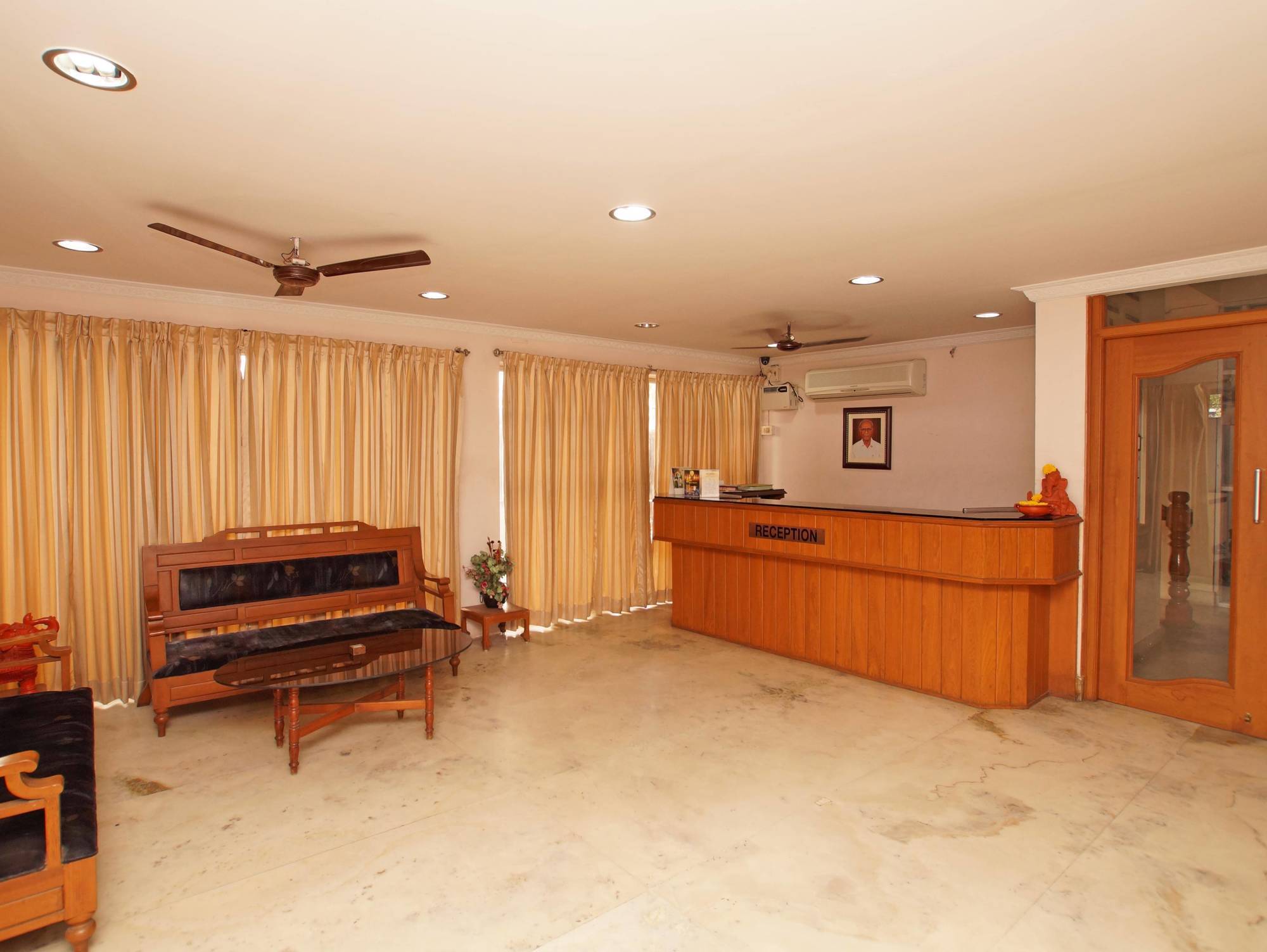 Lloyds Serviced Apartments, Near Music Academy Chennai Bagian luar foto